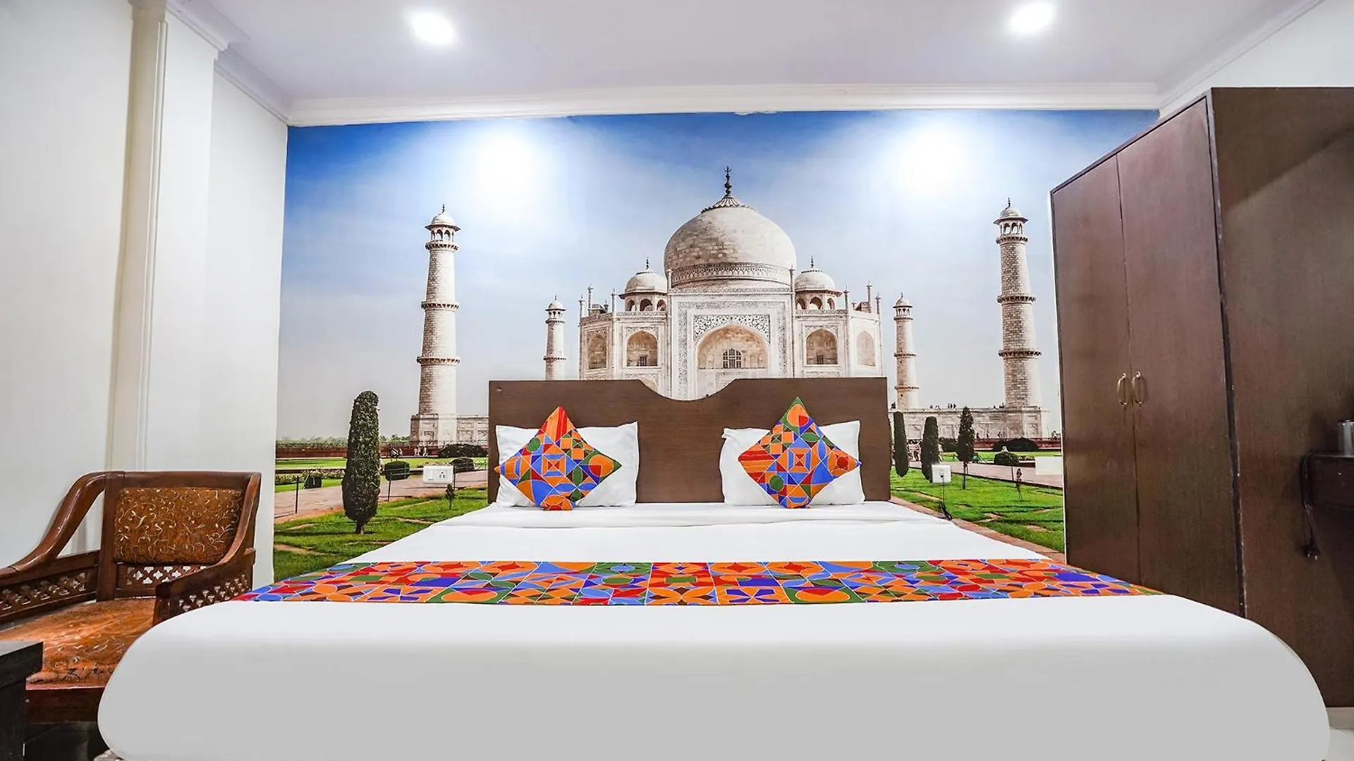 ホテル Fabhotel Taj Heritage アーグラ