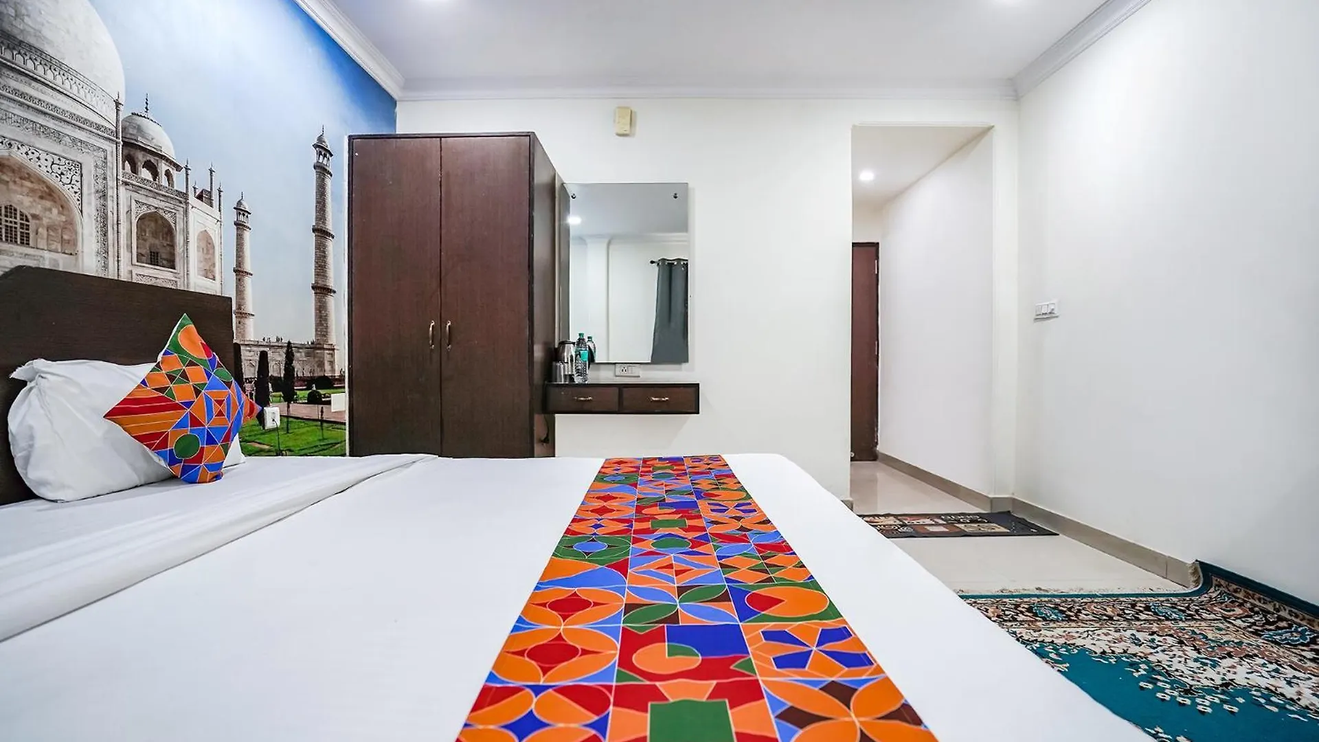 Fabhotel Taj Heritage آغْرا فندق