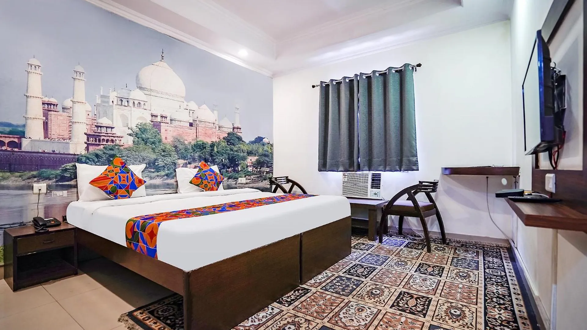 فندق Fabhotel Taj Heritage آغْرا